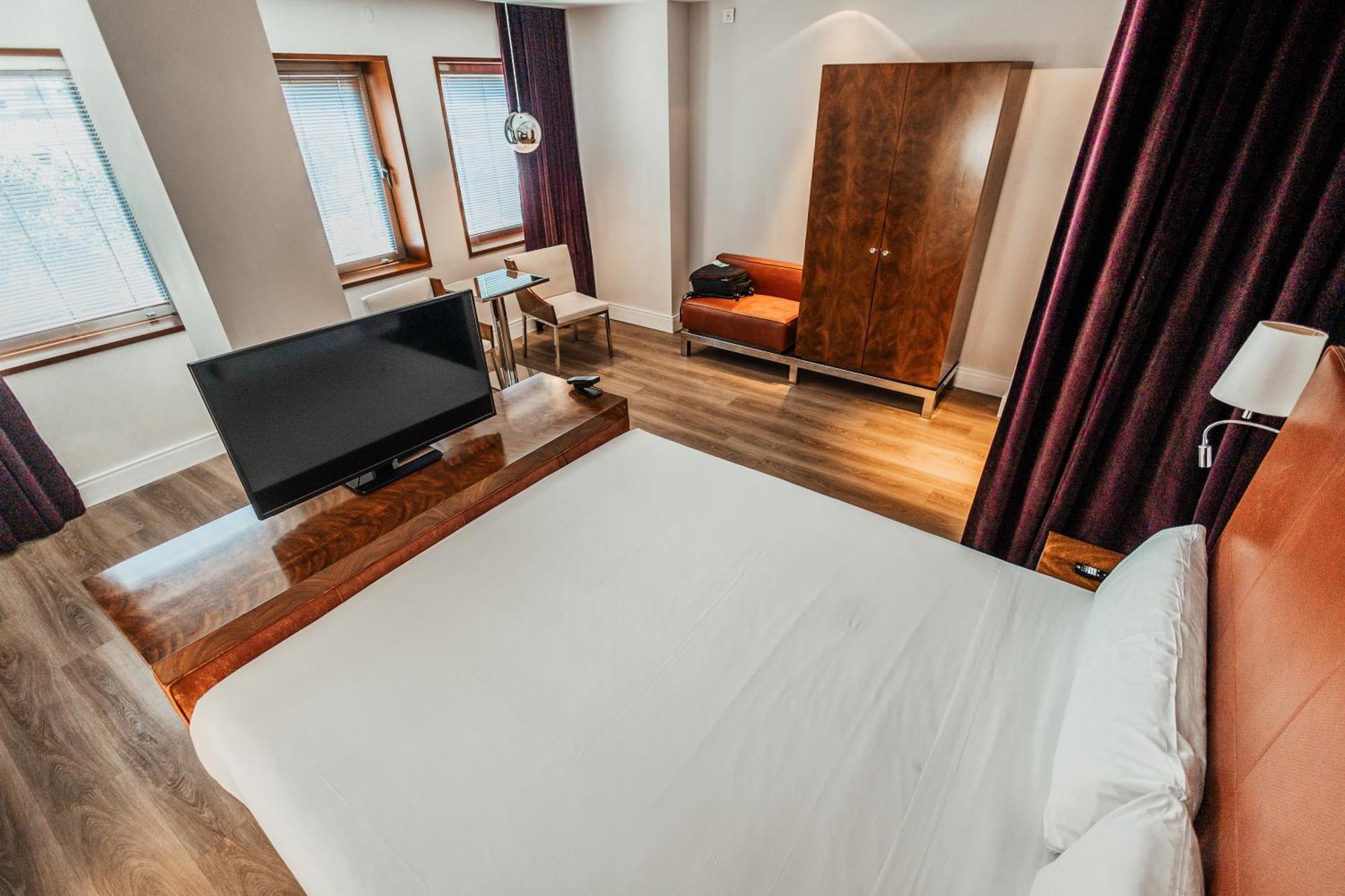Hotell Palacio Avenida (adults Only)